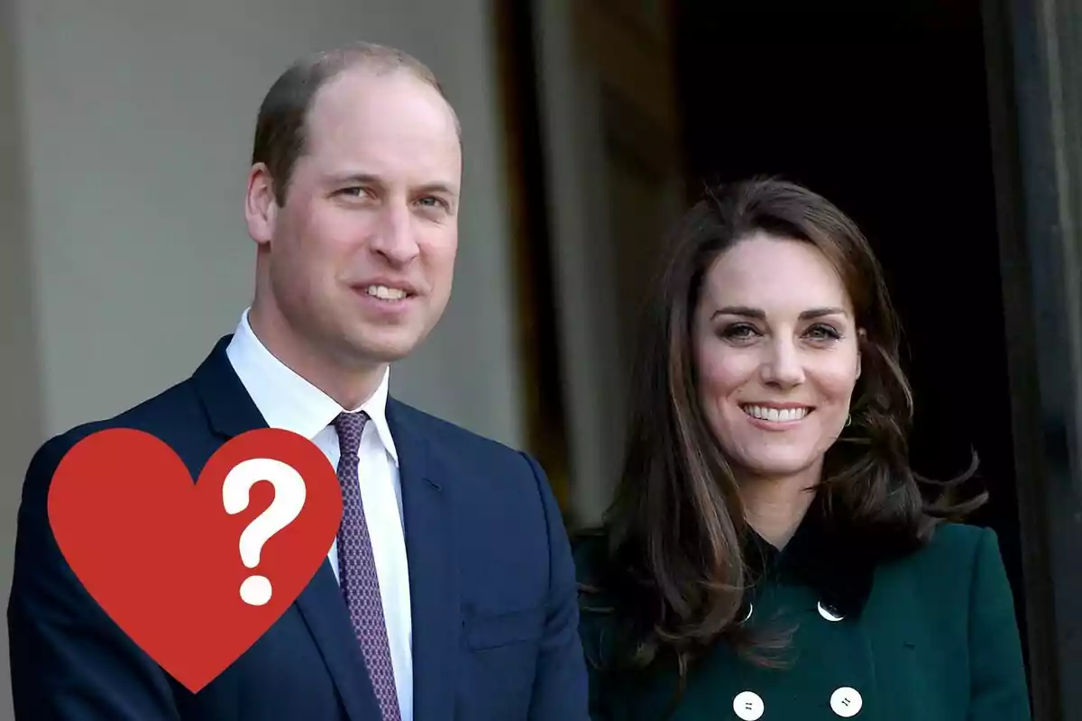 El príncipe Guillermo y Kate Middleton sonriente posando juntos, con un corazón rojo y un signo de interrogación superpuesto en la esquina inferior izquierda.